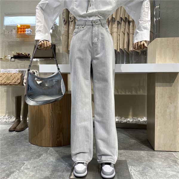 capri nicho design washed polished white denim high-waisted 2021 long-legged with draped feel pants, Black;white
capri nicho design washed polished white denim high-waisted 2021 long-legged with draped feel pants, Black;white