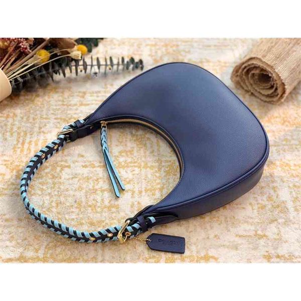 factory outlet luxury handbags and storage new c family women's armpit new one shoulder hand fashion trend 2021
factory outlet luxury handbags and storage new c family women's armpit new one shoulder hand fashion trend 2021