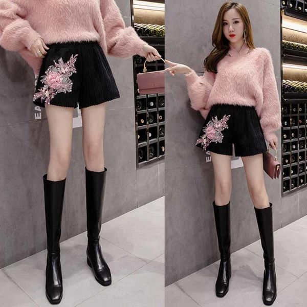 women's shorts 2021 vintage autumn winter loose sequins beaded corduroy elastic waist wide-leg women fashion, White;black
women's shorts 2021 vintage autumn winter loose sequins beaded corduroy elastic waist wide-leg women fashion, White;black