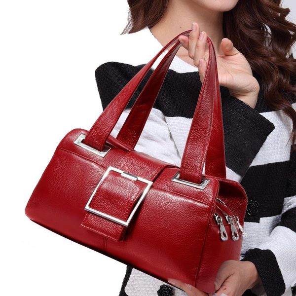 cross body brand genuine leather women's shoulder bag tote natural cow handbag for women pillow female bags 2021
cross body brand genuine leather women's shoulder bag tote natural cow handbag for women pillow female bags 2021