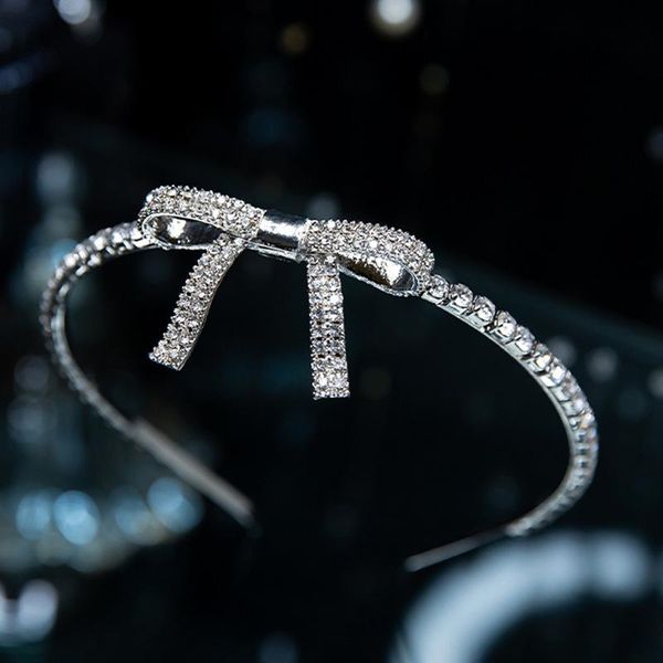 hair clips & barrettes wedding dress tiaras bow shape headband pageant styling crowns prom accessories for girls lxh, Golden;silver
hair clips & barrettes wedding dress tiaras bow shape headband pageant styling crowns prom accessories for girls lxh, Golden;silver