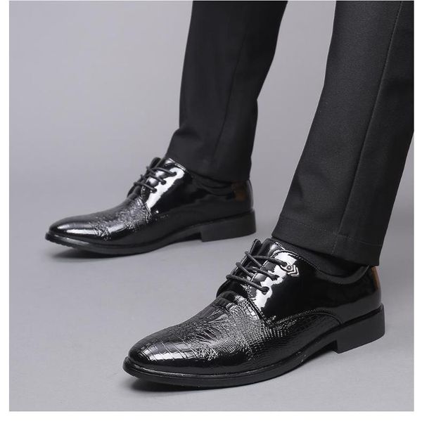 dress shoes 2021 black slip on men business fashion breathable patent leather flats male
dress shoes 2021 black slip on men business fashion breathable patent leather flats male