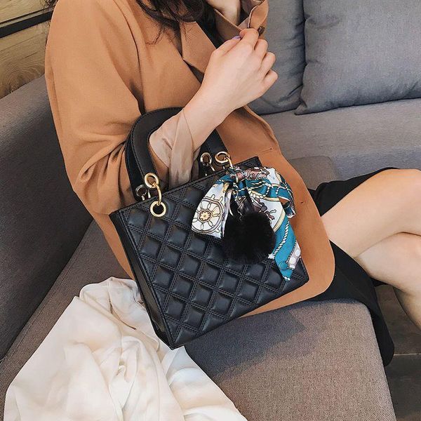 waist bags ladies handbag small ribbon hair ball shoulder for women tote bag pu leather female messenger brand designer bolsa red
waist bags ladies handbag small ribbon hair ball shoulder for women tote bag pu leather female messenger brand designer bolsa red