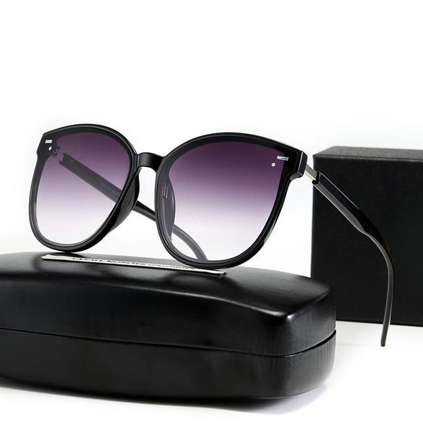 sunglasses 2021 classic rivet men women brand designer driving round frame sun glasses male goggle uv400 gafas de sol, White;black
sunglasses 2021 classic rivet men women brand designer driving round frame sun glasses male goggle uv400 gafas de sol, White;black