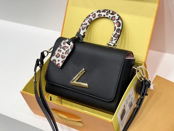 2021 fashion ladies handbag leather leopard flap bag high-quality designers luxurys shoulder bags pink black white 3 colors lcm
2021 fashion ladies handbag leather leopard flap bag high-quality designers luxurys shoulder bags pink black white 3 colors lcm