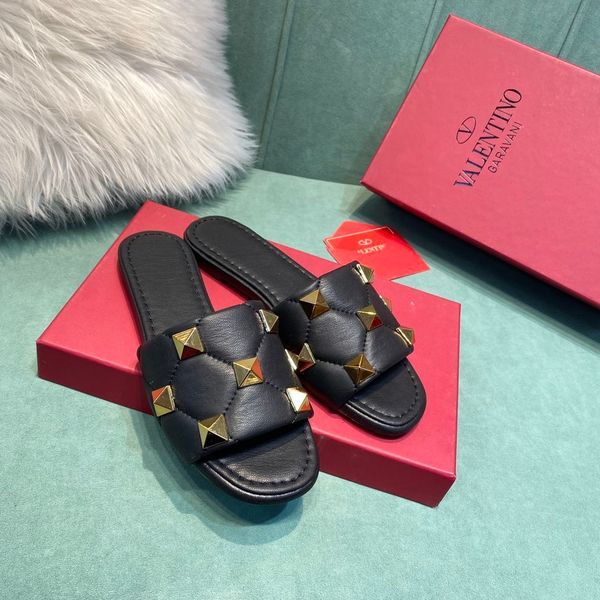 vt big rivet bread slippers women's new leather fashion wear slippers net red leisure flat shoes, Black
vt big rivet bread slippers women's new leather fashion wear slippers net red leisure flat shoes, Black