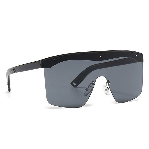 2021 new paris fashion show big framels men's and women's sunglass, White;black
2021 new paris fashion show big framels men's and women's sunglass, White;black