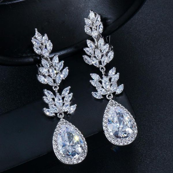 clip-on & screw back fashion white clear crystal cubic zirconia clip earrings without piercing, Silver
clip-on & screw back fashion white clear crystal cubic zirconia clip earrings without piercing, Silver