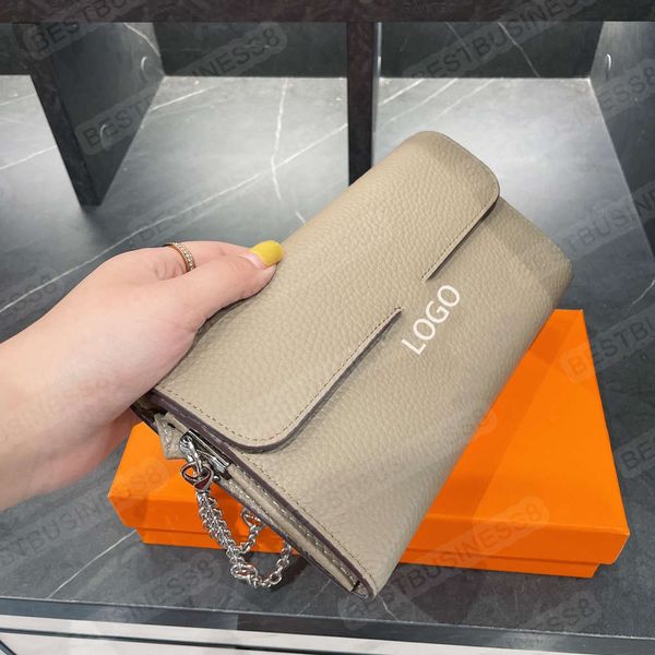 wallet lady genuine leather big brand long clutch large capacity european and american buckle size 21*12
wallet lady genuine leather big brand long clutch large capacity european and american buckle size 21*12