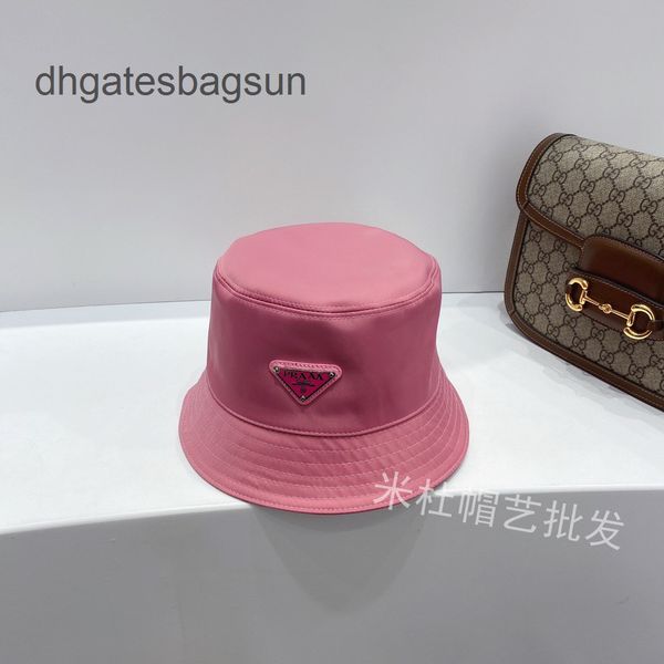 brand cap carves the correct version of the p family strongly recommends that netizens wear fisherman's hats nylon hsome fashion today, Blue;gray
brand cap carves the correct version of the p family strongly recommends that netizens wear fisherman's hats nylon hsome fashion today, Blue;gray