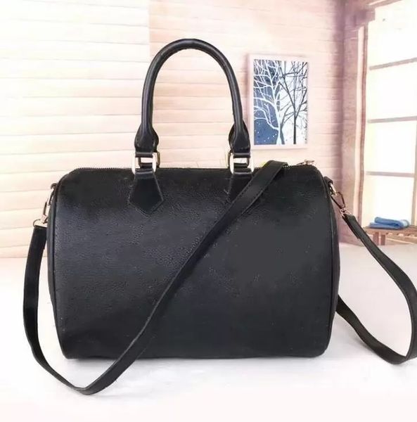 hh black embossed fashion women messenger bag classic style shoulder bags lady totes handbags with shouldeblack
hh black embossed fashion women messenger bag classic style shoulder bags lady totes handbags with shouldeblack