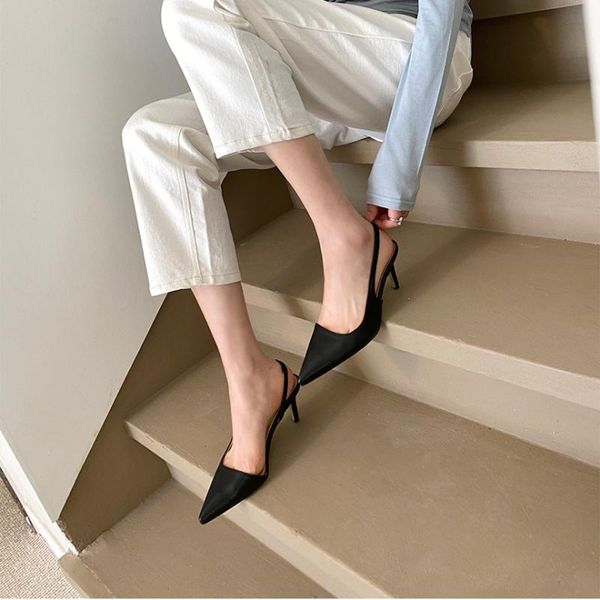 sandals 2021 women's stiletto pointed shallow mouth pumps lady korean fashion black side hollow
sandals 2021 women's stiletto pointed shallow mouth pumps lady korean fashion black side hollow