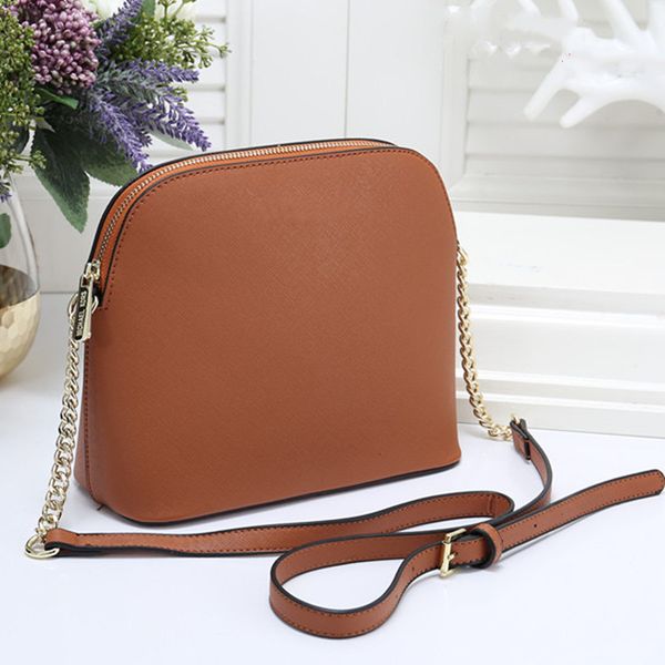 tote bag fashion women handbags purses cowhide leather female luxurys designers crossbody bags with zipper pocket shoulder bucket plain
tote bag fashion women handbags purses cowhide leather female luxurys designers crossbody bags with zipper pocket shoulder bucket plain