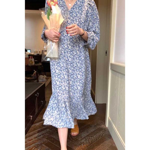 2021 korean be fishtail floral drs french lady medium length long sleeve chiffon tea break skirt, Black;gray
2021 korean be fishtail floral drs french lady medium length long sleeve chiffon tea break skirt, Black;gray