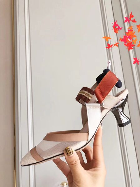 2021 fashion women shoes pumps casual sandals designer leather spikes slingback high heels designers luxury slides shoess with logo and box, Black
2021 fashion women shoes pumps casual sandals designer leather spikes slingback high heels designers luxury slides shoess with logo and box, Black