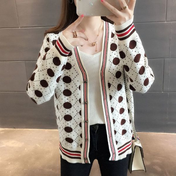 2022gg button-down knitted cardigan women sweater ladies winter warm clothes long sleeve oversize fashion dot knitwear jacke, White;black
2022gg button-down knitted cardigan women sweater ladies winter warm clothes long sleeve oversize fashion dot knitwear jacke, White;black