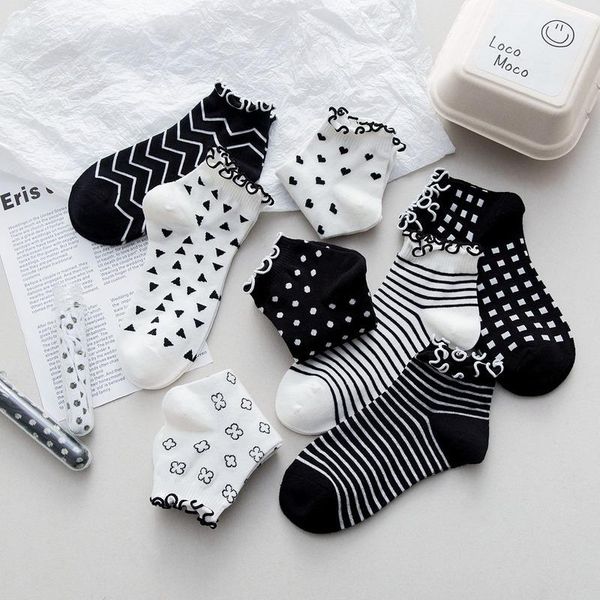 socks & hosiery 2021 style women classic black and white japanese spring autumn bobby sox cute all-match stripe cotton lady sock, Black;white
socks & hosiery 2021 style women classic black and white japanese spring autumn bobby sox cute all-match stripe cotton lady sock, Black;white