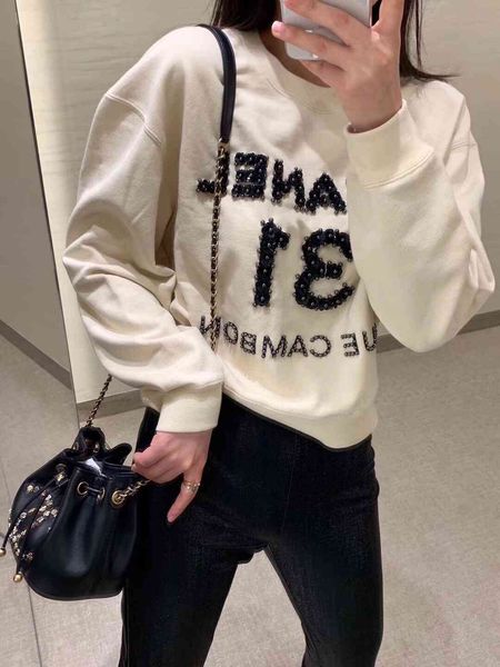 brand hoodie designer brand catwalk style beaded loose hoodie camellia decoration 100% cotton fabric customized color hi, Black
brand hoodie designer brand catwalk style beaded loose hoodie camellia decoration 100% cotton fabric customized color hi, Black
