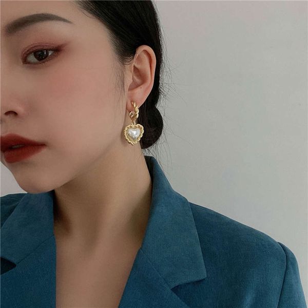 2021 new ins cool wind sweet love pearl 925 silver needle fashion personality earrings female, Black
2021 new ins cool wind sweet love pearl 925 silver needle fashion personality earrings female, Black