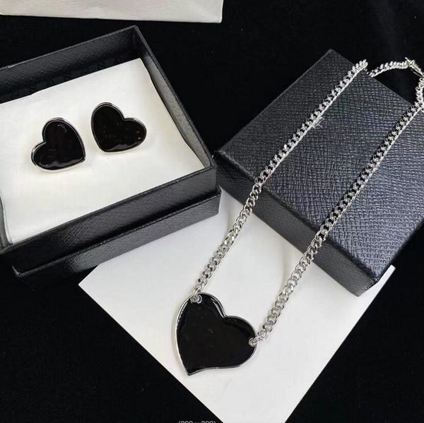 2022 korean love letter necklace glossy cute sweet small design clavicle chain set female fast delivery, Silver
2022 korean love letter necklace glossy cute sweet small design clavicle chain set female fast delivery, Silver