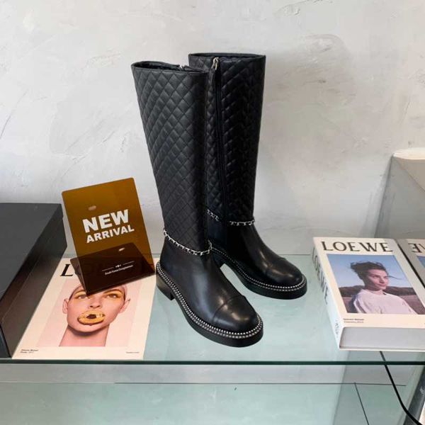 boots shoes women winter knee high genuine leather platform low heels round toe zip metal decor zapatos de mujer, Black
boots shoes women winter knee high genuine leather platform low heels round toe zip metal decor zapatos de mujer, Black