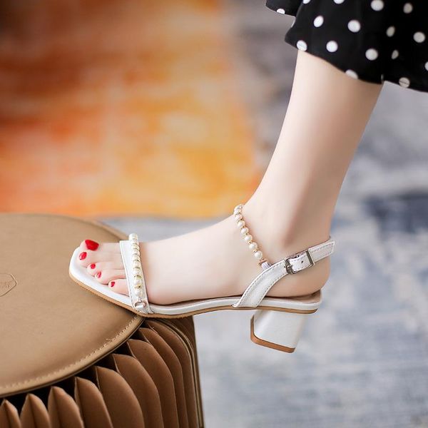 fashion womens shoes 2021 beige heeled sandals all-match open toe espadrilles platform buckle luxury black peep girls pearl comf
fashion womens shoes 2021 beige heeled sandals all-match open toe espadrilles platform buckle luxury black peep girls pearl comf