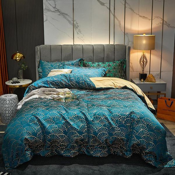 bedding sets thousands of folding fans set brocade yarn-dyed jacquard blue duvet cover long-staple cotton sheet 1.5/1.8/2.0m bed
bedding sets thousands of folding fans set brocade yarn-dyed jacquard blue duvet cover long-staple cotton sheet 1.5/1.8/2.0m bed