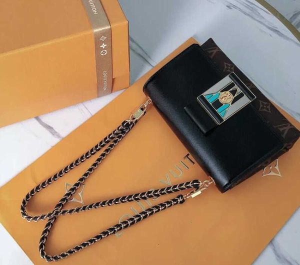 chain handles brand handbags designer bags cross luxury bag m44916 iconic fashion shoulder trend totes color body bag matching clutches
chain handles brand handbags designer bags cross luxury bag m44916 iconic fashion shoulder trend totes color body bag matching clutches