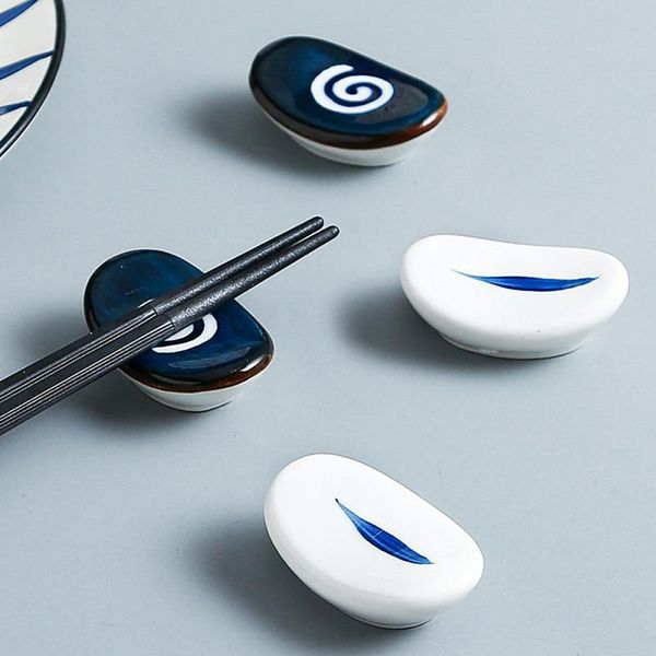 chopsticks 1pc japanese style ceramic boat-shaped chopstick rest rack study pen holder diy home table ornaments
chopsticks 1pc japanese style ceramic boat-shaped chopstick rest rack study pen holder diy home table ornaments