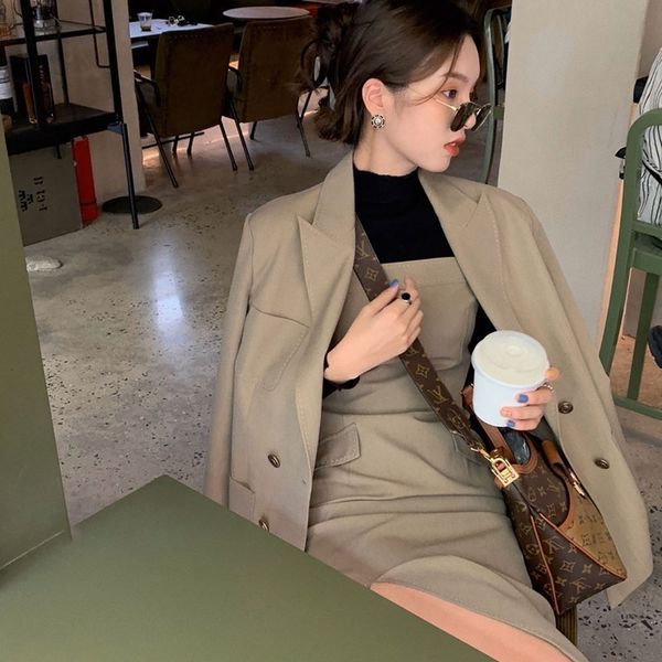 dress women's dress-up han temperament in early spring edition the royal elder sister wind of two border parts less occupation, Black;gray
dress women's dress-up han temperament in early spring edition the royal elder sister wind of two border parts less occupation, Black;gray