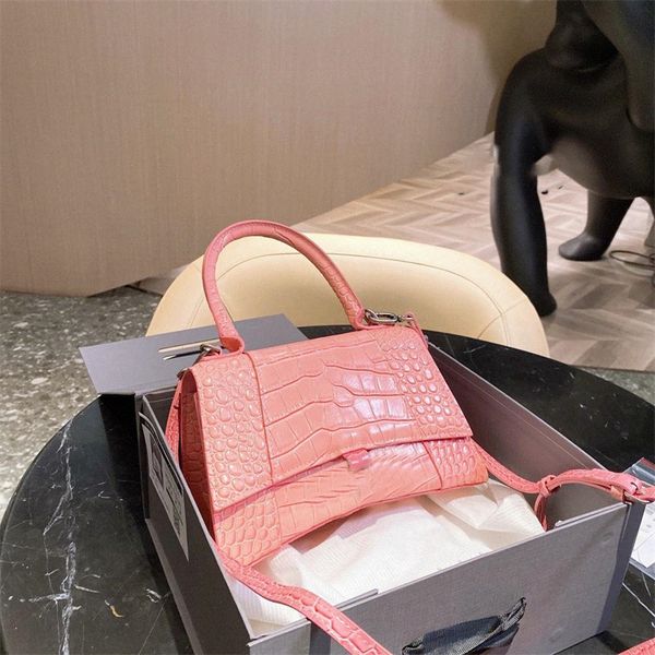women luxury designer bag ladies handbag crocodile embossed shoulder cross body classic calfskin metal logo hourglass fashion
women luxury designer bag ladies handbag crocodile embossed shoulder cross body classic calfskin metal logo hourglass fashion