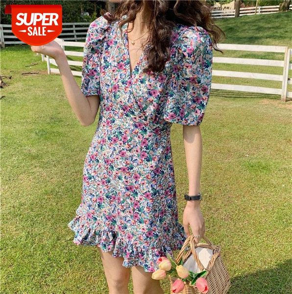 v-neck tie french retro floral lotus leaf dress female waist mid-length skirt in stock #lx3u, Black;gray
v-neck tie french retro floral lotus leaf dress female waist mid-length skirt in stock #lx3u, Black;gray