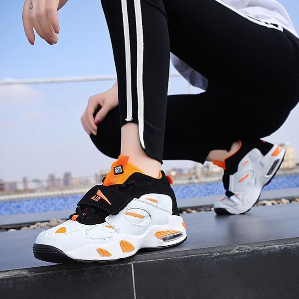 basketball korean sports autumn leisure high soled student running air cushion shoes, Black
basketball korean sports autumn leisure high soled student running air cushion shoes, Black