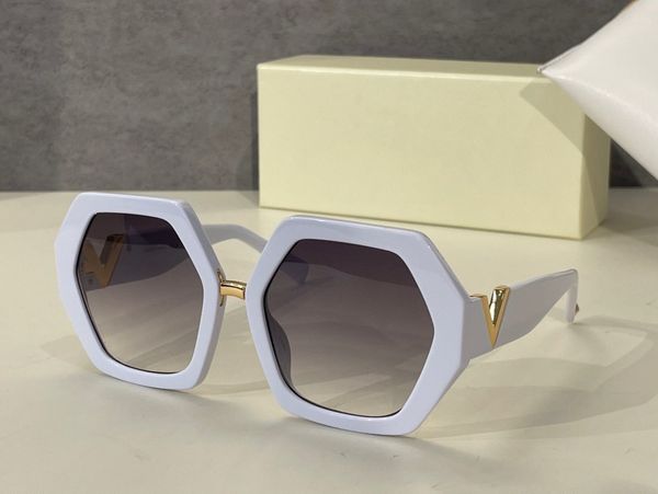 sunglasses for women summer style anti-ultraviolet 4053 retro plate plank hexagon full frame fashion eyeglasses random box, White;black
sunglasses for women summer style anti-ultraviolet 4053 retro plate plank hexagon full frame fashion eyeglasses random box, White;black