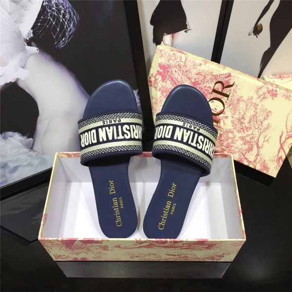 brand paris women slippers 1:1 summer beach fashion girls leather d slides aaaaa flip flops loafers embroidered dupe sandals shoes 35-42, Black
brand paris women slippers 1:1 summer beach fashion girls leather d slides aaaaa flip flops loafers embroidered dupe sandals shoes 35-42, Black
