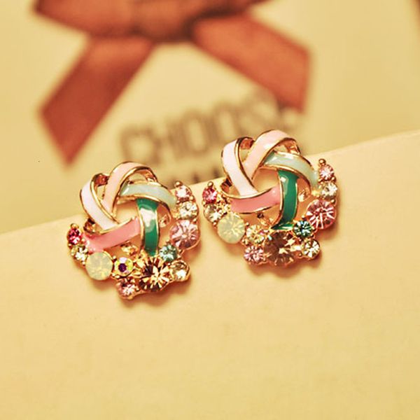 fashion new women's star flower twining ear lady temperament color diamond earrings accessories, Golden
fashion new women's star flower twining ear lady temperament color diamond earrings accessories, Golden