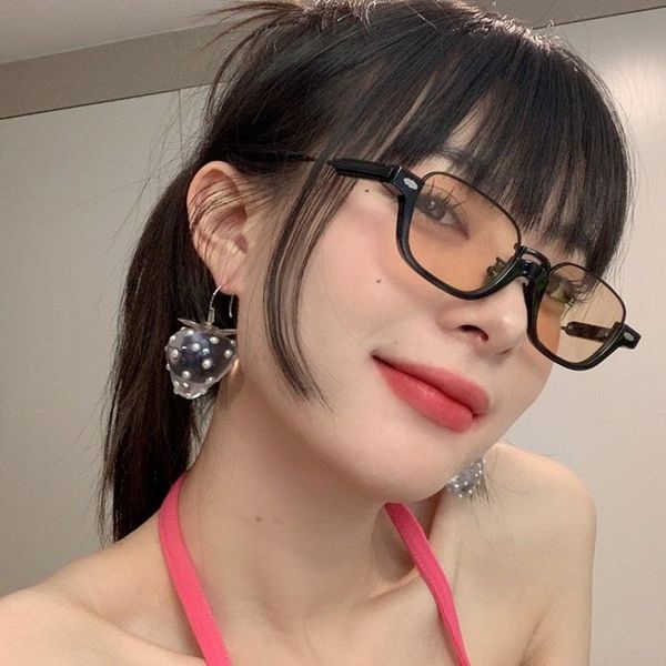 fashion sunglasses frames personalized small frame, lower half tan sunglasses, women's wind proof, blue light eyeglasses, hip hop, Black
fashion sunglasses frames personalized small frame, lower half tan sunglasses, women's wind proof, blue light eyeglasses, hip hop, Black