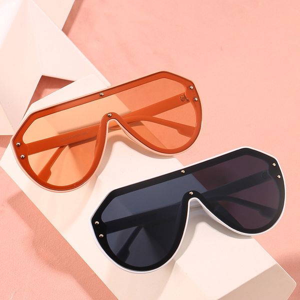 fashion sunglass men women digner one piece irregular sunglass retro fashion street style oversized shad eyewear, White;black
fashion sunglass men women digner one piece irregular sunglass retro fashion street style oversized shad eyewear, White;black
