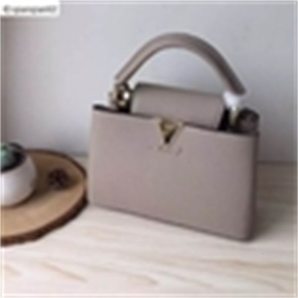 capucines bag handbags shoulder brand bb handbags women's designer shoulder diagonal handbag luxury bags handles 0ghn bags totes m94517
capucines bag handbags shoulder brand bb handbags women's designer shoulder diagonal handbag luxury bags handles 0ghn bags totes m94517