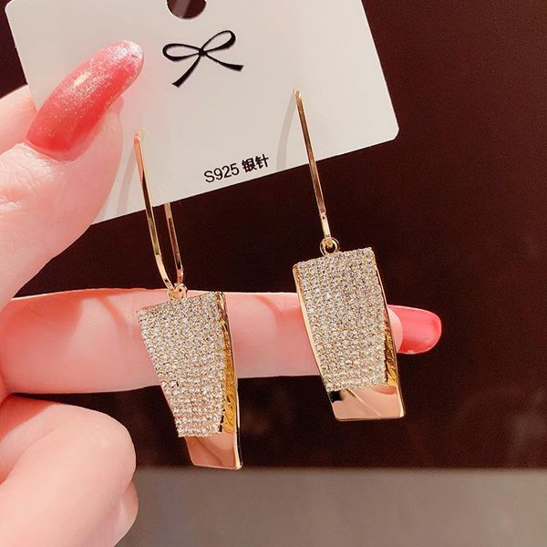 dangle & chandelier type of irregular metal drop cherry earrings selling long style elegant inlaid female jewelry pendant accessories, Silver
dangle & chandelier type of irregular metal drop cherry earrings selling long style elegant inlaid female jewelry pendant accessories, Silver
