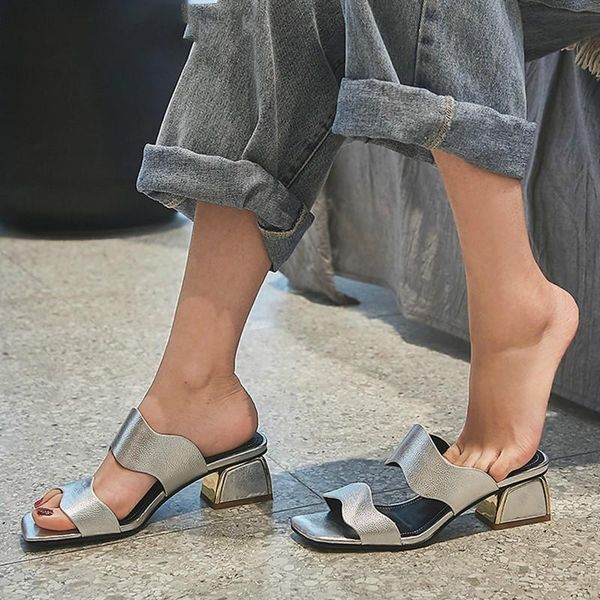woman shoes summer fashion open toe handmade genuine leather slippers outside high heels plu size, Black
woman shoes summer fashion open toe handmade genuine leather slippers outside high heels plu size, Black