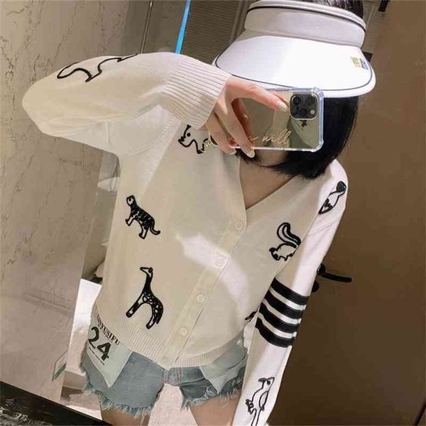 autumn and winter new tb animal pattern three-dimensional embroidery temperament v-neck cardigan women's long sleeve versatile sweater, Black
autumn and winter new tb animal pattern three-dimensional embroidery temperament v-neck cardigan women's long sleeve versatile sweater, Black