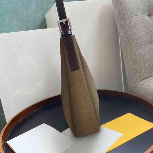 7a+fashion new style wear resistance of canvas material 278255 vintage armpit bags have been around for years interior zipper pocket fashion
7a+fashion new style wear resistance of canvas material 278255 vintage armpit bags have been around for years interior zipper pocket fashion