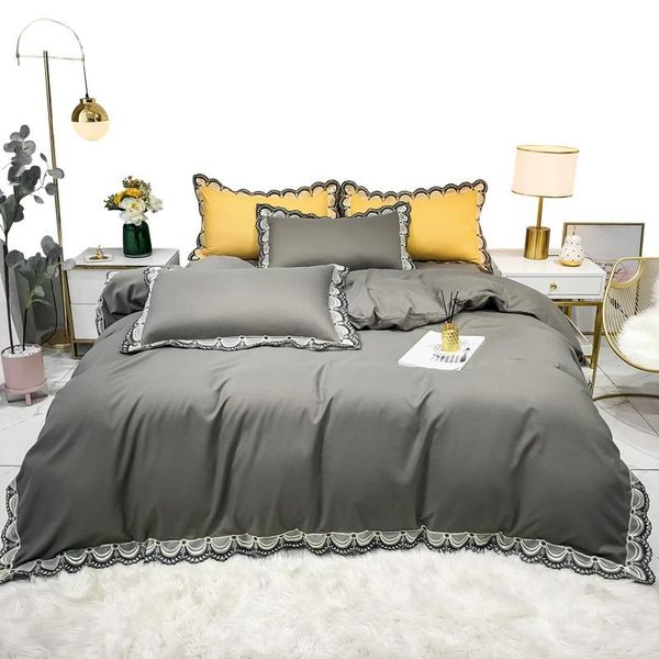 bedding sets simple and light luxury four-piece carbon brushed nordic model house american bedroom set
bedding sets simple and light luxury four-piece carbon brushed nordic model house american bedroom set