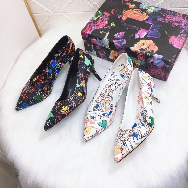 dress shoes women's high heels graffiti shallow pointed toe stiletto ladies party slip-on genuine leather zapatos de mujer, Black
dress shoes women's high heels graffiti shallow pointed toe stiletto ladies party slip-on genuine leather zapatos de mujer, Black