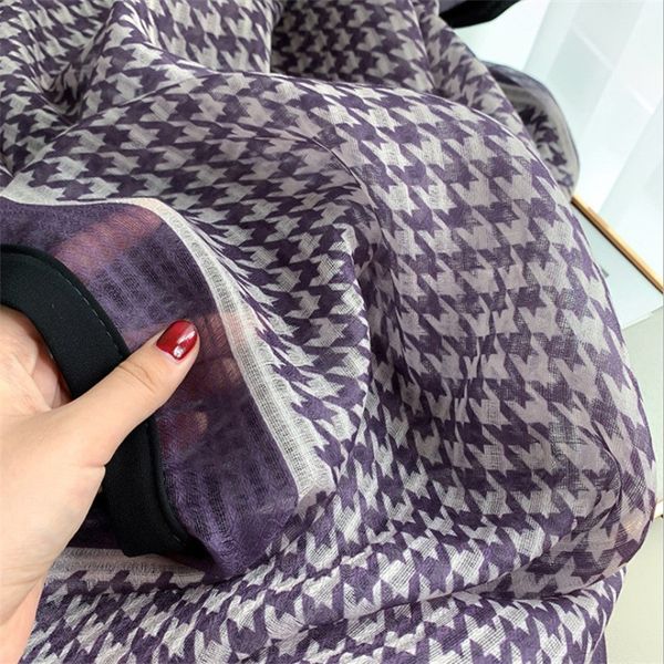 shawls women's autumn and winter new cotton hemp hunting canine teeth fashion retro decoration thin shawl plaid scarf no. 3, Blue;gray
shawls women's autumn and winter new cotton hemp hunting canine teeth fashion retro decoration thin shawl plaid scarf no. 3, Blue;gray
