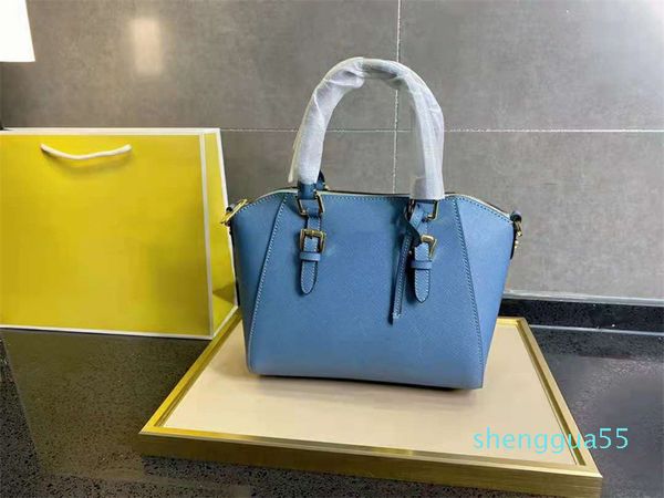 personalized bags ladies fashion designer luxury quality shoulder bag handbag all-match messenger handbags classic retro style 0618
personalized bags ladies fashion designer luxury quality shoulder bag handbag all-match messenger handbags classic retro style 0618