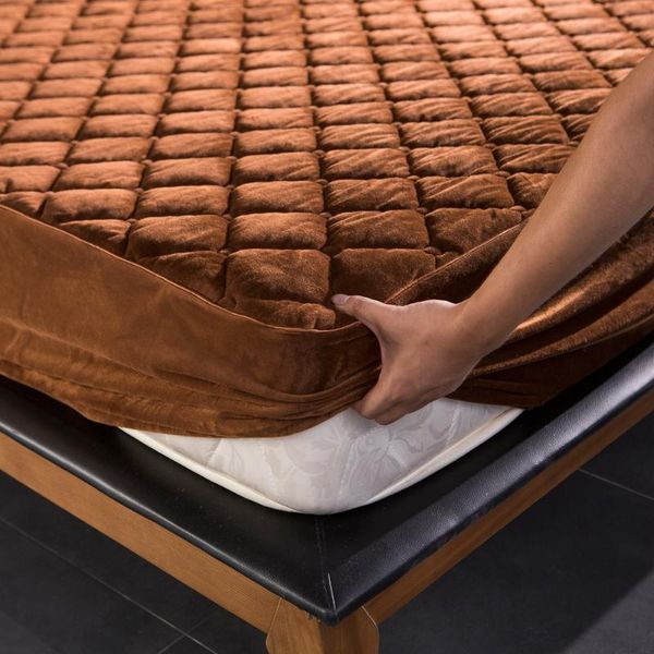 thicken plush quilted mattress cover warm soft crystal velvet queen king bed fitted sheet not including case sheets & sets
thicken plush quilted mattress cover warm soft crystal velvet queen king bed fitted sheet not including case sheets & sets