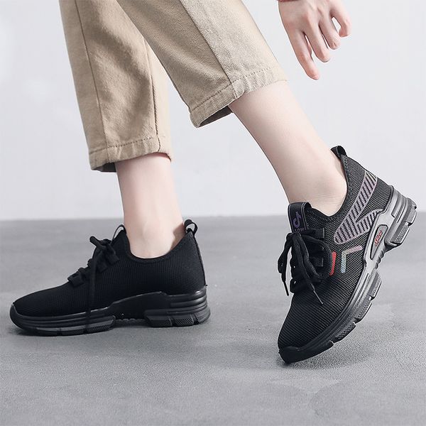 new outdoor flying woven mesh women's shoes 2020 spring and autumn middle-aged mother's sports straight
new outdoor flying woven mesh women's shoes 2020 spring and autumn middle-aged mother's sports straight