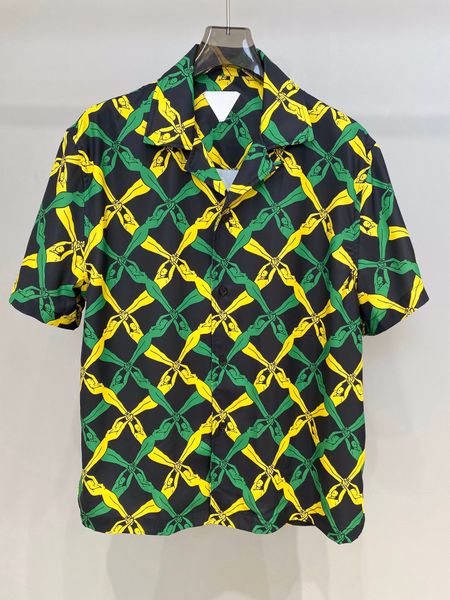 summer 2022 designer short sleeved shirts ~ us size exquisite stripe print design high-end luxury single-breasted mens casual shirt, White;black
summer 2022 designer short sleeved shirts ~ us size exquisite stripe print design high-end luxury single-breasted mens casual shirt, White;black